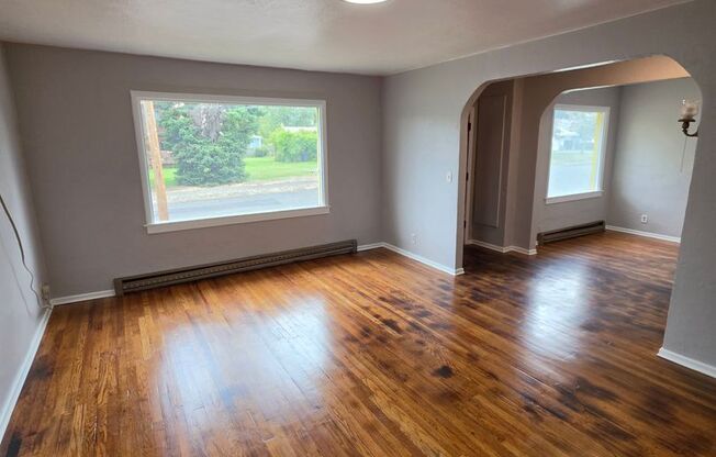 House with basement - Pets On Approval