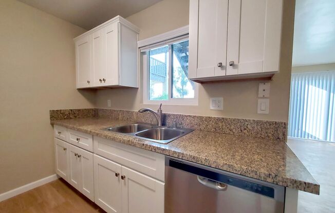 2 beds, 1 bath, 750 sqft, $2,395, Unit 208