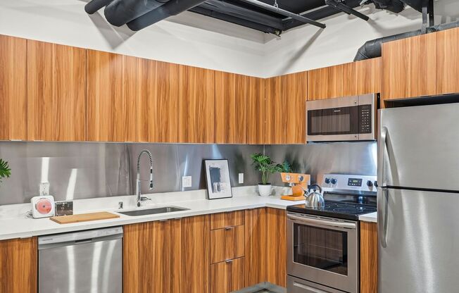 2 beds, 2 baths, 853 sqft, $2,995, Unit 203