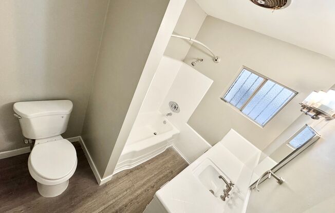 3554 Brenton Ave Apartments