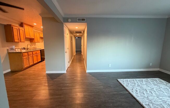 3 beds, 2 baths, 1,166 sqft, $3,195, Unit 1407