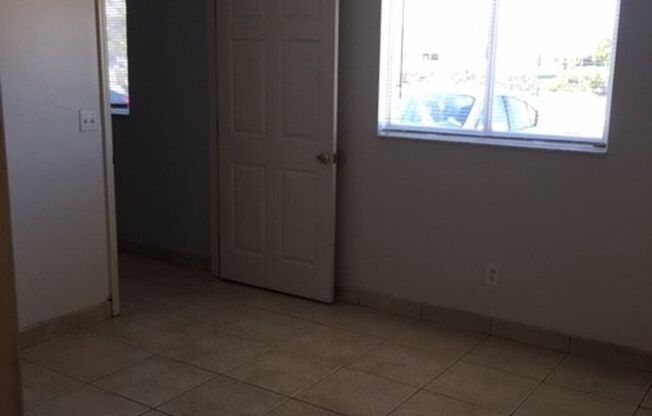 4023-4029 Skyline Blvd