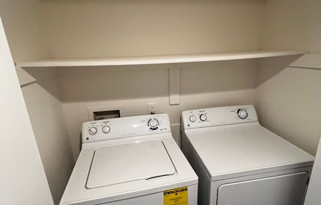 2 beds, 2 baths, 1,057 sqft, $1,875, Unit 1017 C #2A