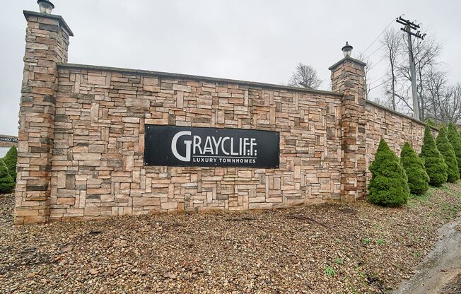 4 beds, 3.5 baths, 3,100 sqft, $2,275, Unit 307