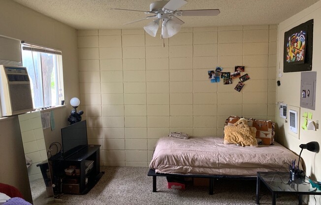 1 bed, 1 bath, 600 sqft, $1,075