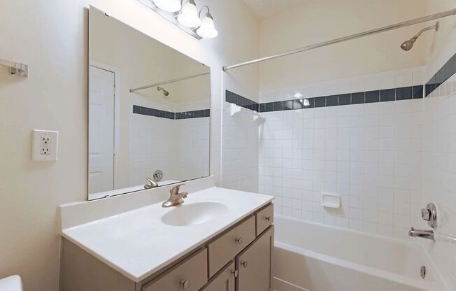 3 beds, 2 baths, 1,417 sqft, $1,600, Unit 3859-2D