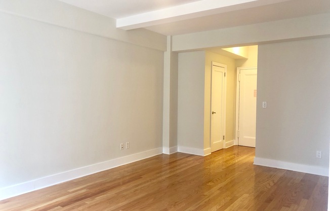 Studio, 1 bath, $3,895, Unit 11E