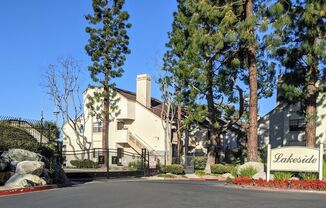 10560 Lakeside Dr N Unit H, Garden Grove: Spacious 2 Bed 1 Bath Condo with Community Amenities!