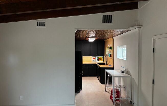 Mid-Century details in every corner. Solar panels! Gorgeous and perfect.