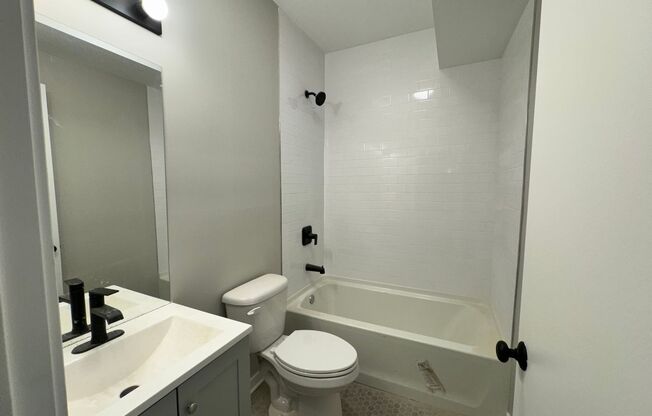 1 bed, 1 bath, $1,550, Unit 208