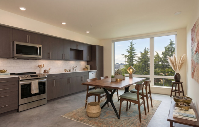 2 beds, 1 bath, 643 sqft, $2,724, Unit 307
