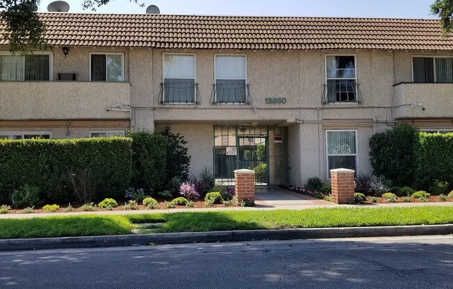 1 bed, 1 bath, $1,850, Unit Unit #103