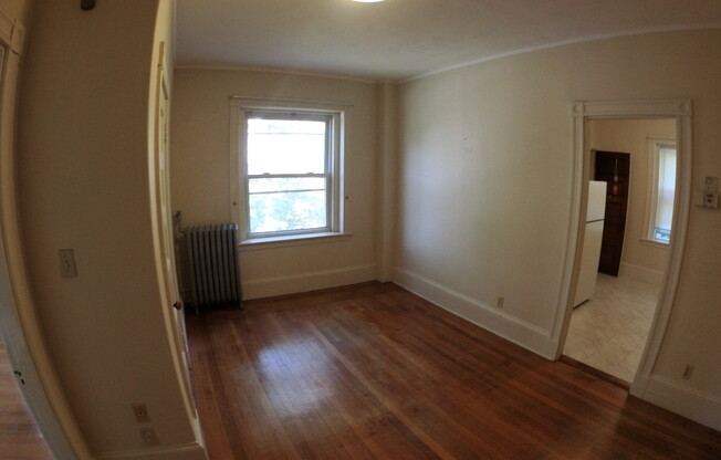 1 bed, 1 bath, $2,400, Unit 3