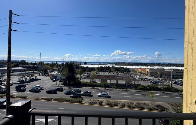 2 beds, 1 bath, 740 sqft, $1,949, Unit C403