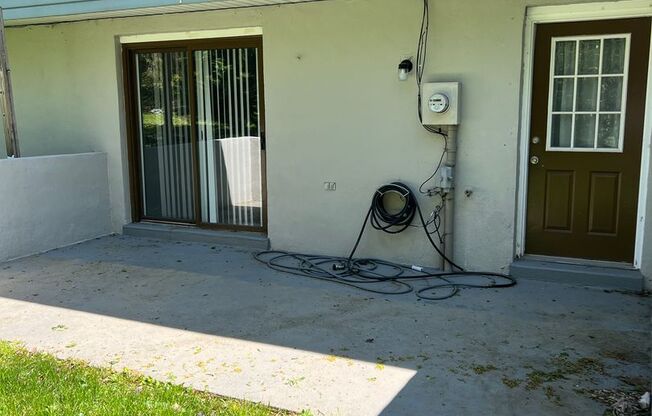 Spacious & Stylish 3-Bedroom 1.5 Bath House with Modern Amenities – Ideal Location!