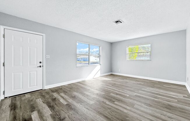 Charming Unfurnished Pinellas Park Home with Private Backyard! 3bed | 1 bath