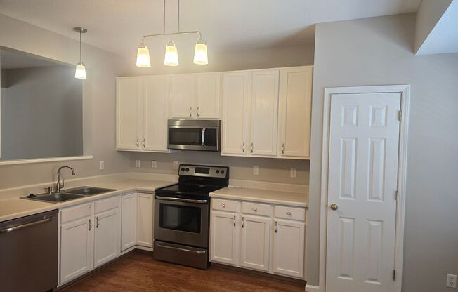 Charming Townhome in Established South Durham Community – Prime Location!