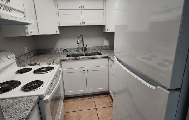 101 N Fernwood Ave