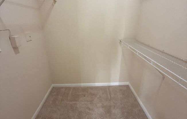 1 bed, 1 bath, 641 sqft, $1,430, Unit 0131