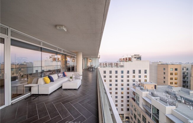 2 beds, 3 baths, 2,230 sqft, $11,000, Unit 14F