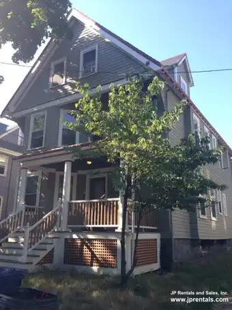 40 EVERGREEN ST