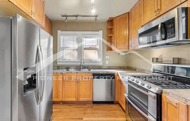 2 beds, 1 bath, $2,500