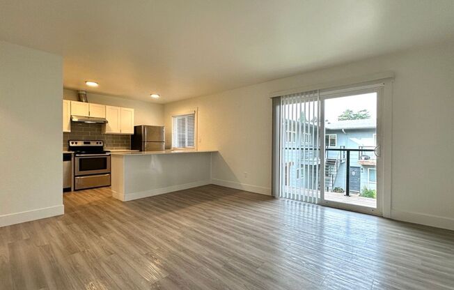 2 beds, 1 bath, 605 sqft, $1,550, Unit 48