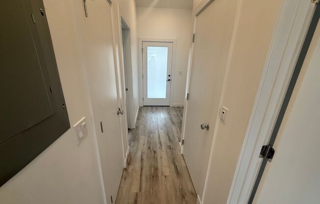 2 beds, 1 bath, 745 sqft, $1,995, Unit 8513-302