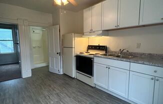 1 bed, 1 bath, 200 sqft, $645, Unit Apt. 3