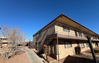 1 Bedroom Condo close to UNLV & The Strip