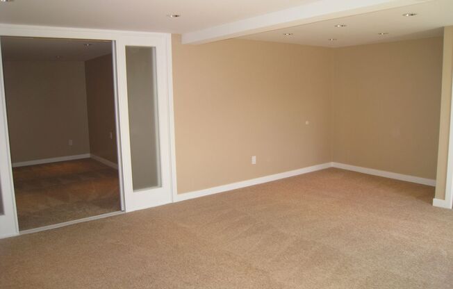 Studio, 1 bath, 750 sqft, $1,825, Unit 5