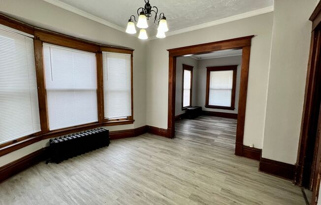 914 Broadway NW- Water included