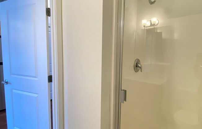 Studio, 1 bath, 175 sqft, $1,895, Unit 2506-A