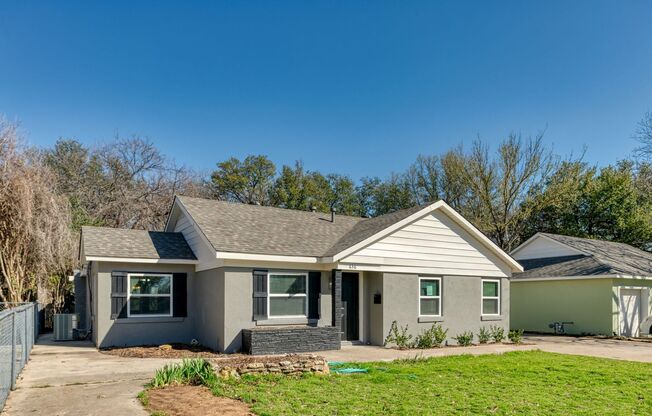 Nicely Updated 2 bed / 1 bath home