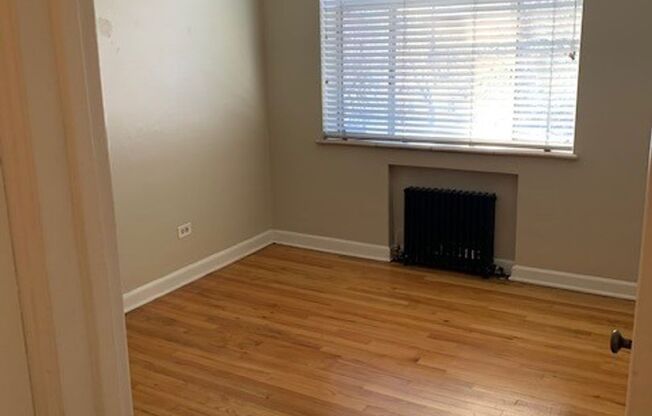 1 bed, 1 bath, $1,200, Unit 23