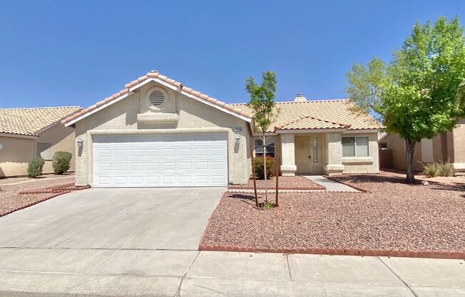 Comfortable single-story 3BD/2BA home with pool & spa in a guard-gated community