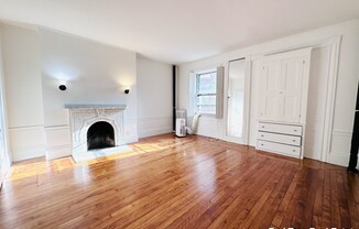 2 Joy St