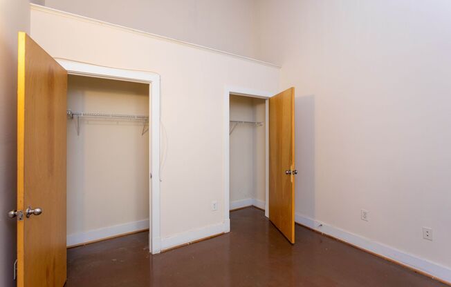 2 beds, 2 baths, 900 sqft, $1,839, Unit 306