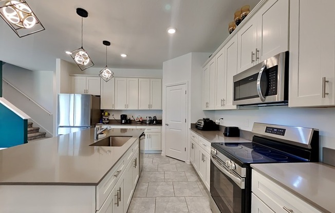 3115 COUNTRY SIDE DR