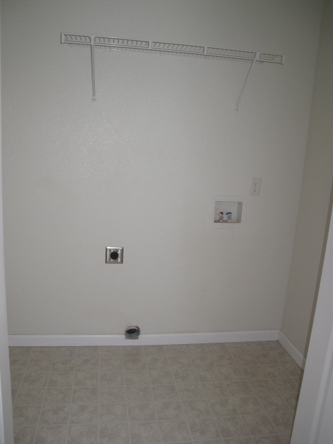 3 beds, 2 baths, $1,900