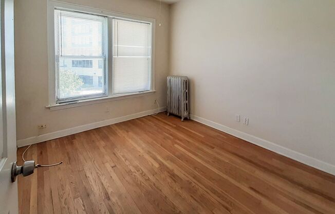 1 bed, 1 bath, 545 sqft, $1,895, Unit 3926-3W