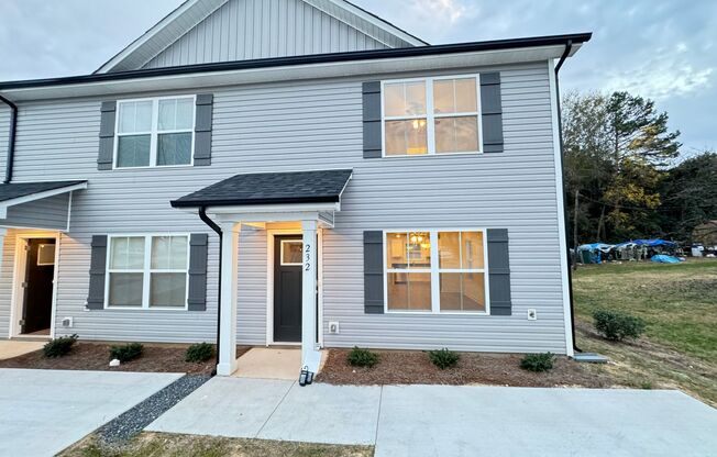 New Construction! 3 bed 2.5 bath townhome