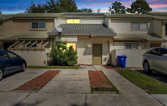 1221 WINTER GRN WAY