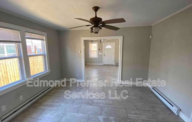 1003 NE 17 ST