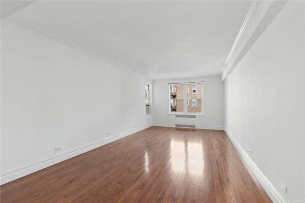 1 bed, 1 bath, 886 sqft, $2,875, Unit B44