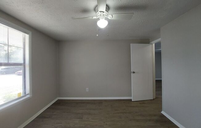 1 bed, 1 bath, 575 sqft, $1,050, Unit Unit #39