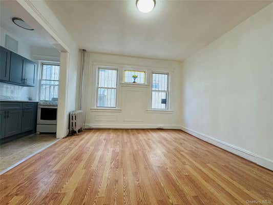 27 24 GILMORE ST GILLMORE ST