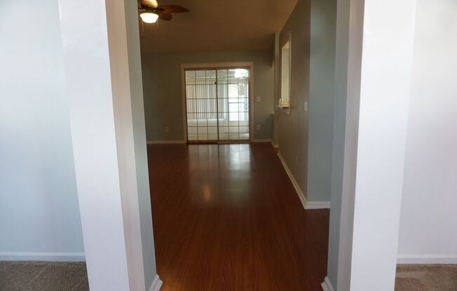 3 Bedroom 2 Bathroom House with Garage Near Oakleaf