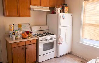 4 beds, 1 bath, $1,600