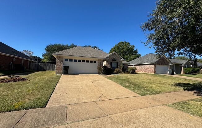 4 Bedroom close to Barksdale Air Force Base...